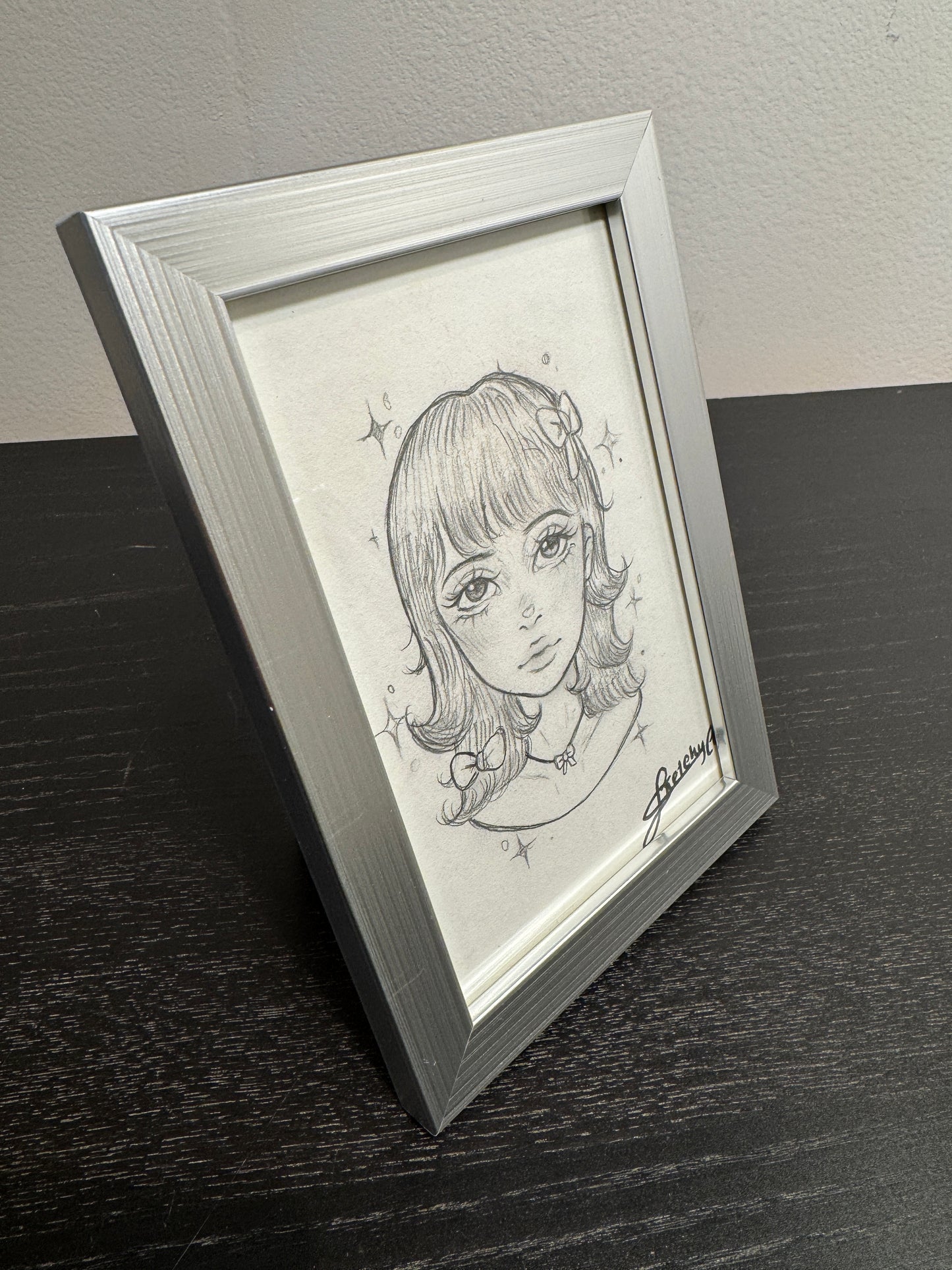 Dessin original et exemplaire unique crée par Sketchycore, format 110mm x 165mm avec son